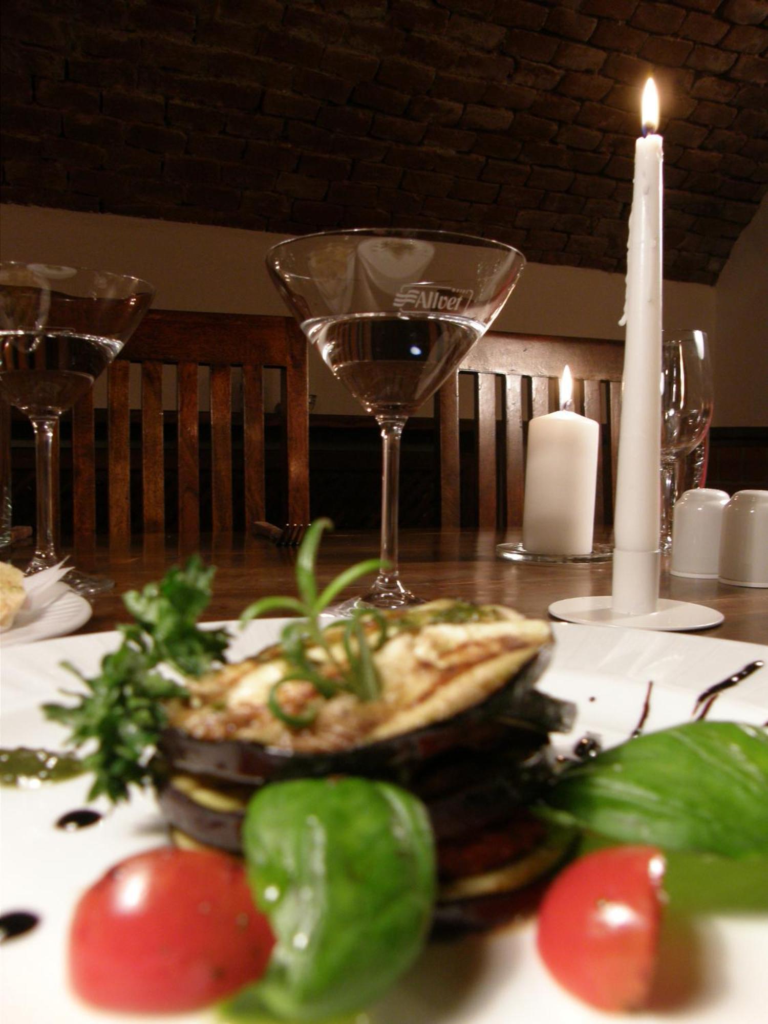 Hotel Allvet Drnovice  Bagian luar foto